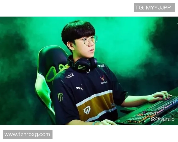 小奶油三杀的精彩瞬间揭示了电竞赛场上的激情与策略之美