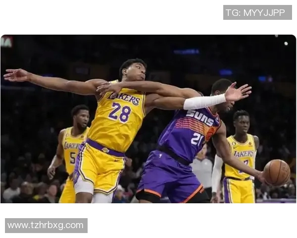 老鹰队客场大胜湖人队：技战术与团队配合的完美演绎